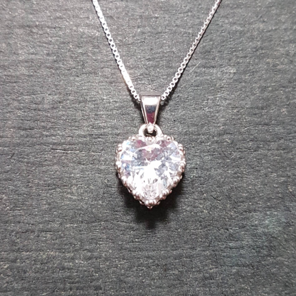 White Gold On 925 Queen Heart Crown Charm Pendant
